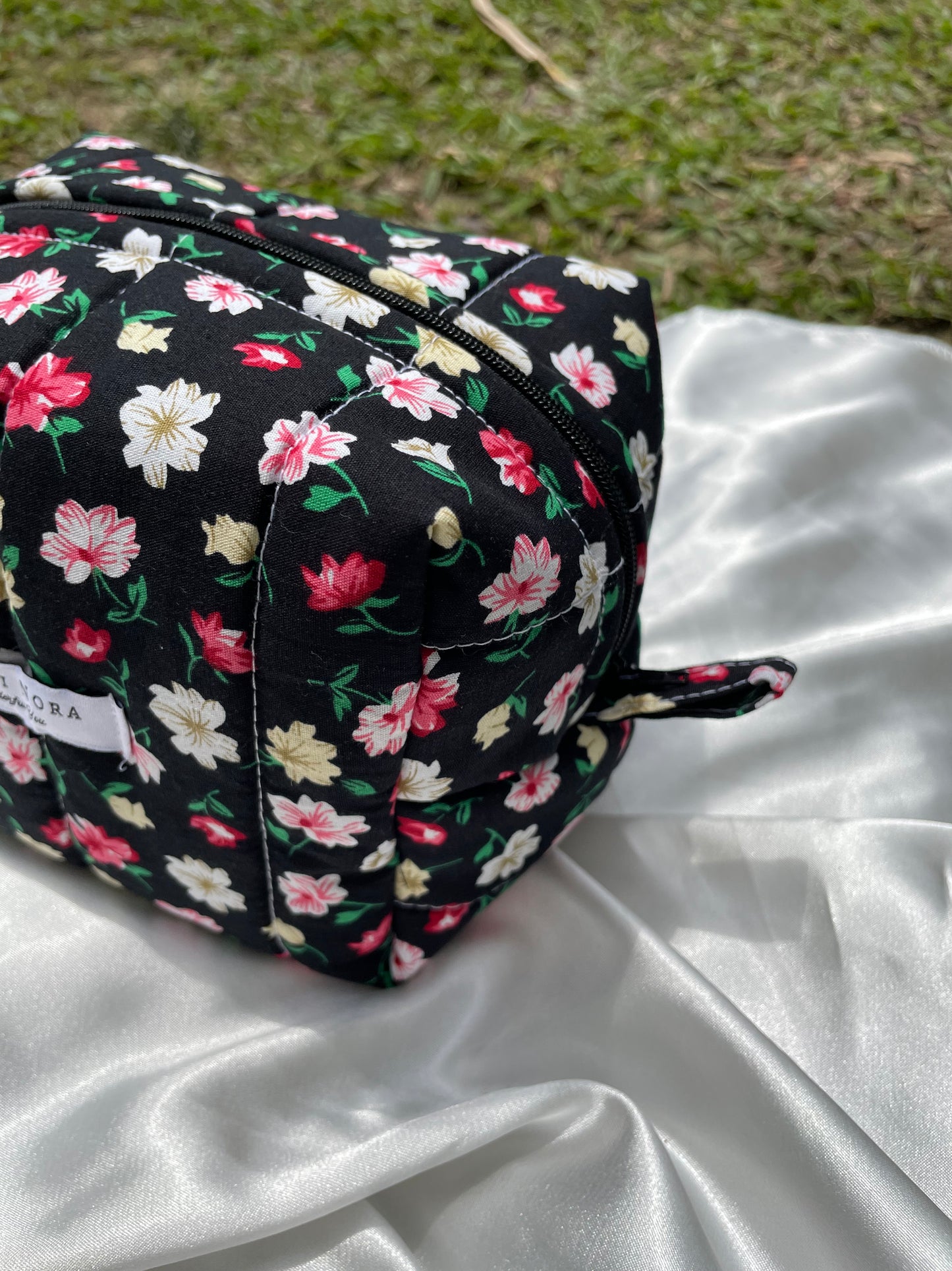 Noir Bloom Small  Box Pouch