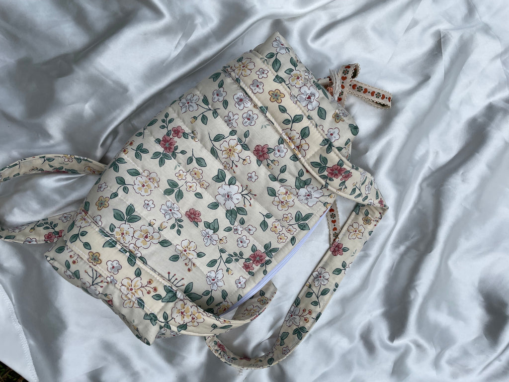 Vanilla Floral Quilted Shoulder Bag
