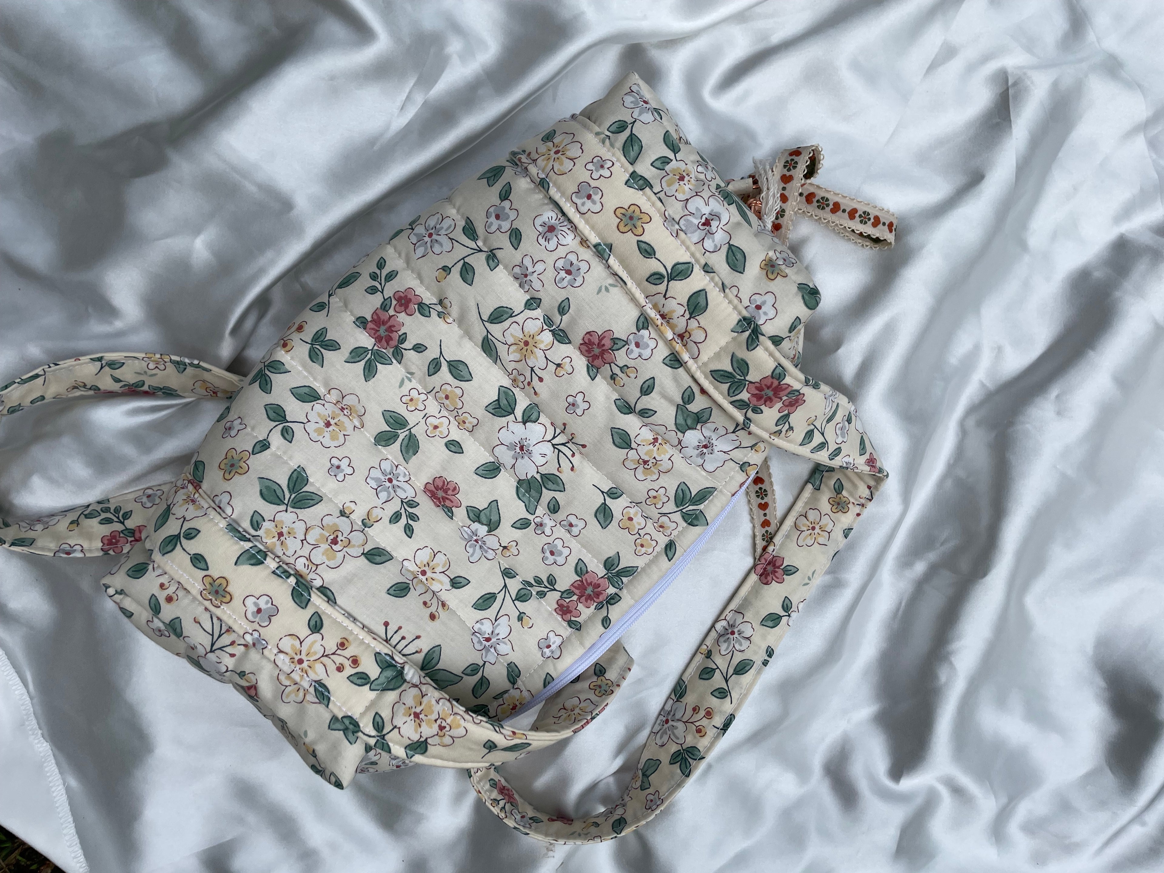 Vanilla Floral Quilted Shoulder Bag