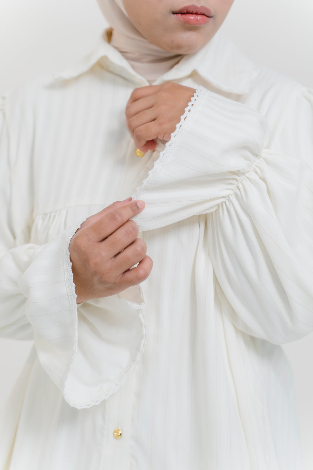 Darci Top in White Frost Pinstripe