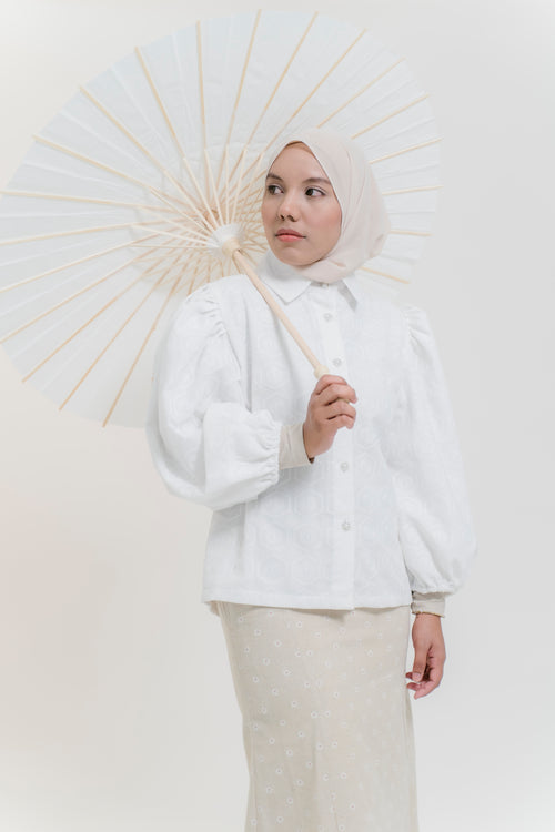 Bennet Top in Alabaster Prism