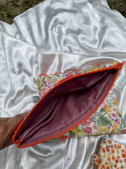 Genovian Pears Everyday Pouch