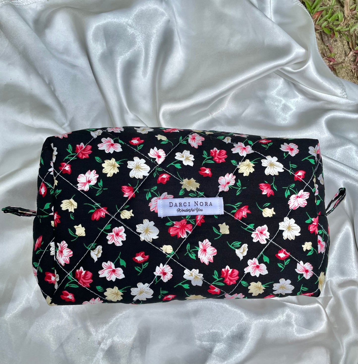 Noir Bloom Medium Box Pouch