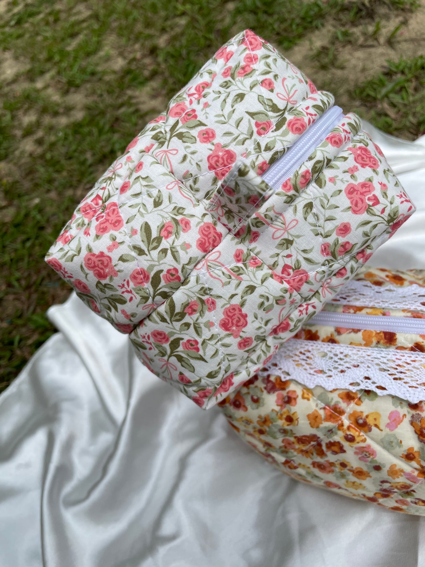 Ballet Mawar Large Box Pouch