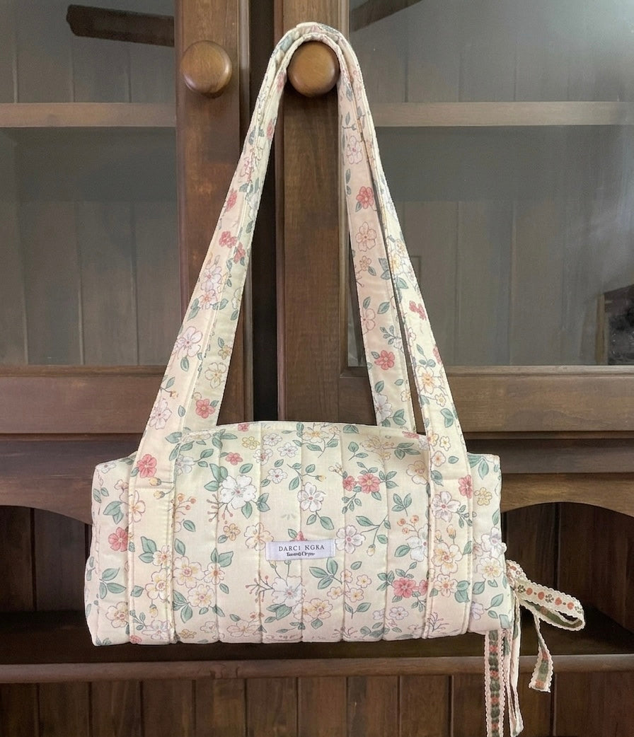 Vanilla Floral Quilted Shoulder Bag