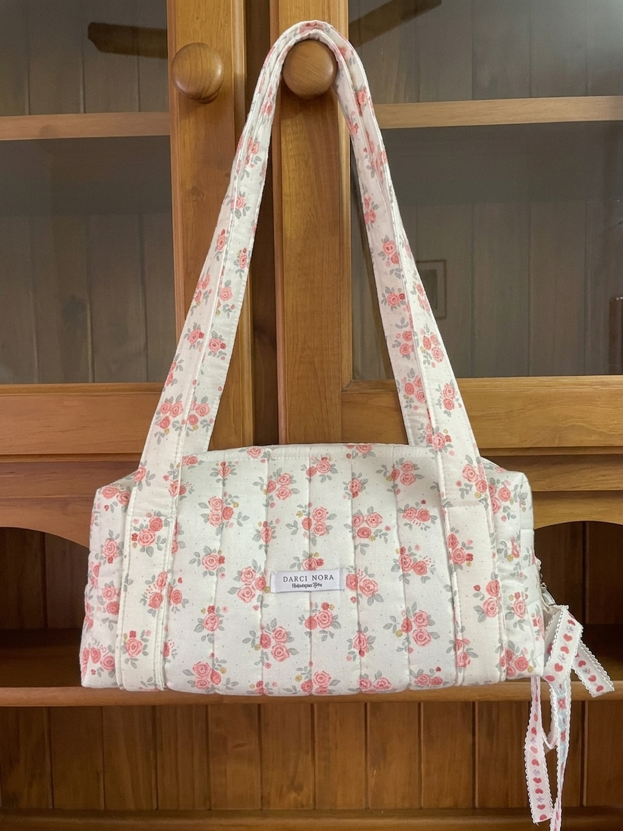 Sweet Briar Quilted Box Shoulder Handbag