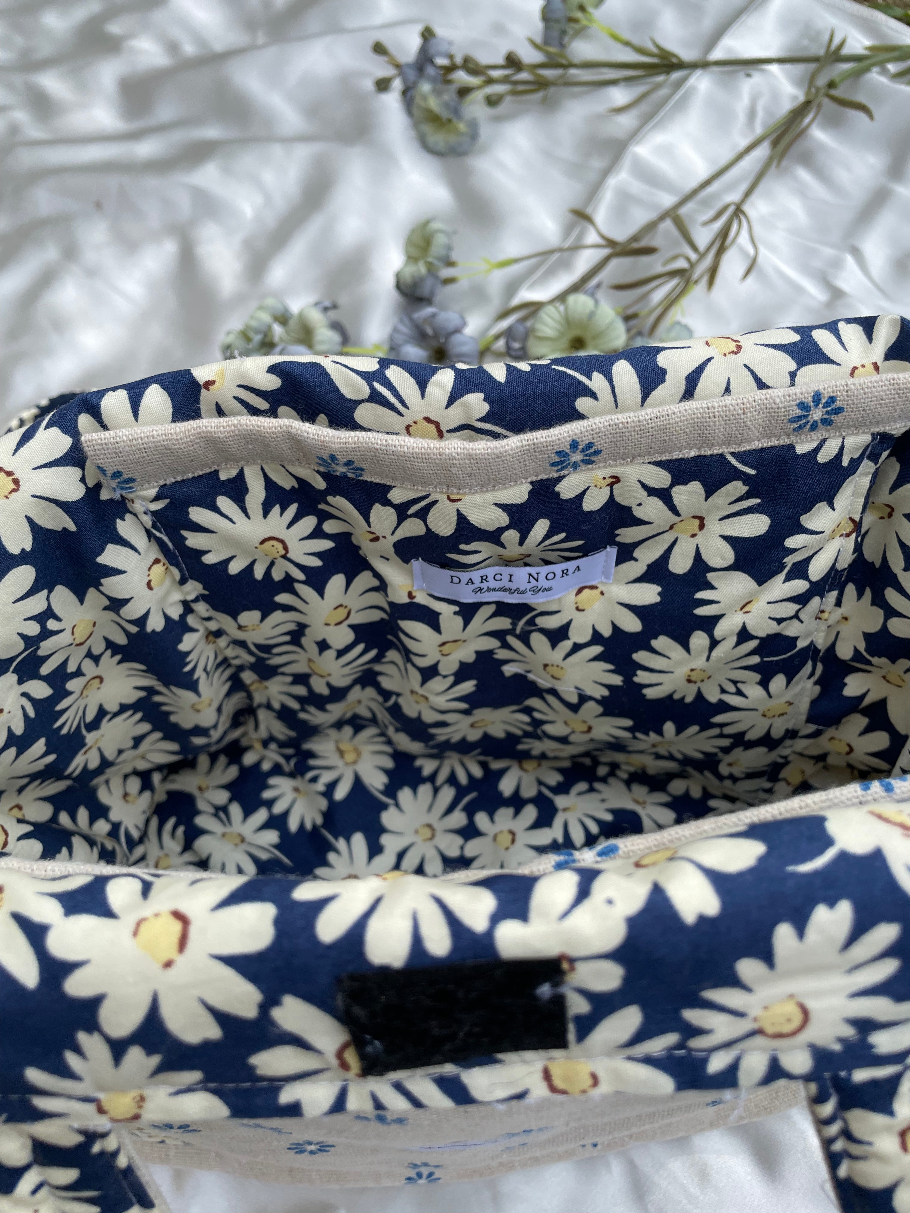 Cerulean Ditsy Linen Tote Bag - Daisies in the Night