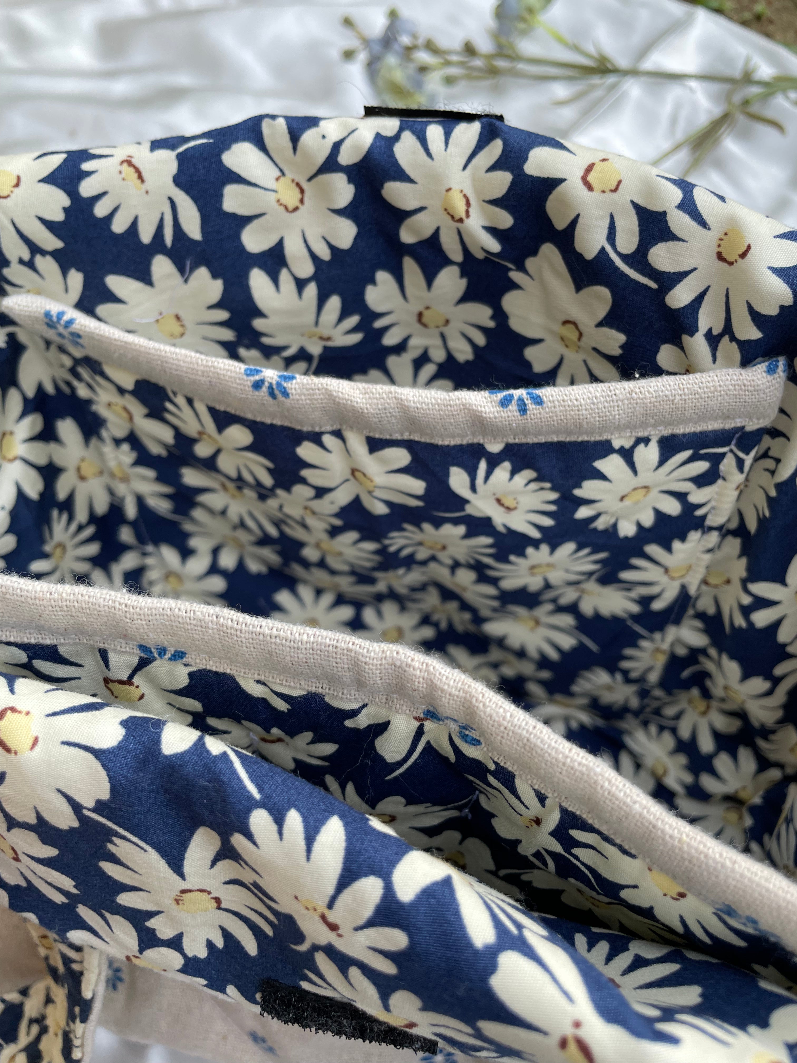 Cerulean Ditsy Linen Tote Bag - Daisies in the Night