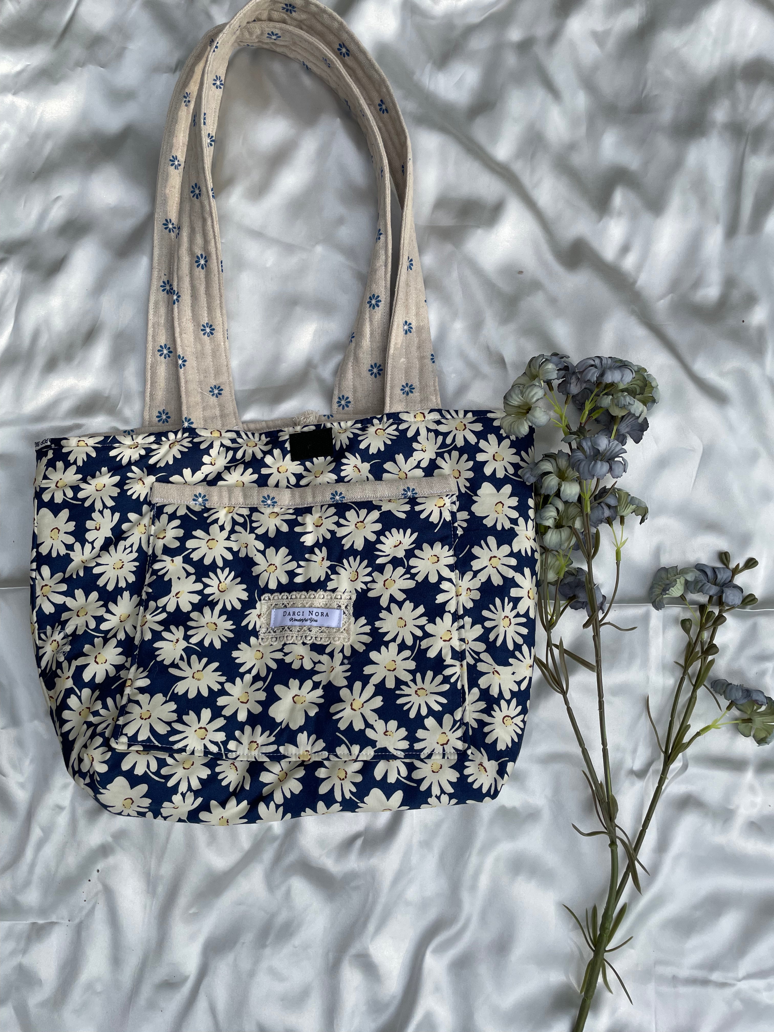 Cerulean Ditsy Linen Tote Bag - The Tiered Tassel Dream
