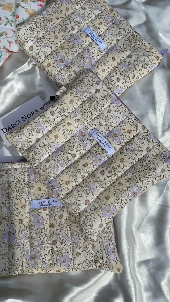 Spring Linen Everyday Pouch