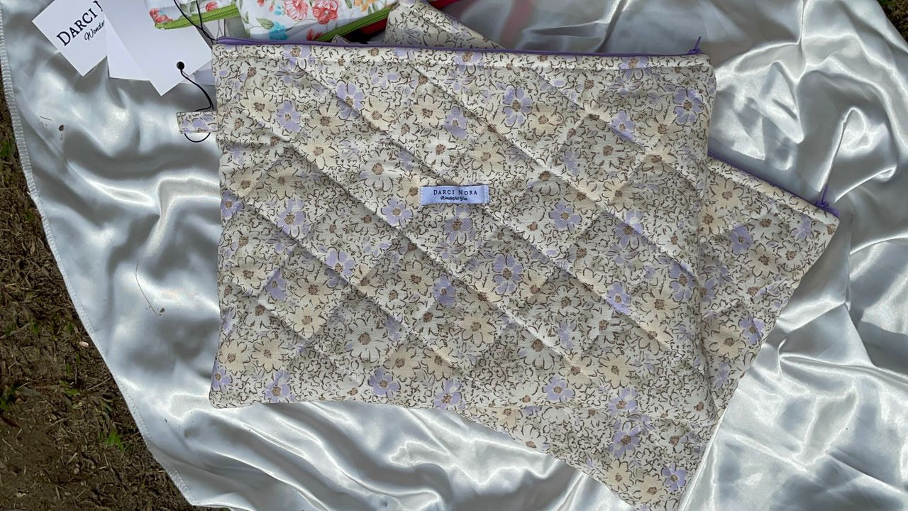 Spring Linen Laptop Case - 13 inch