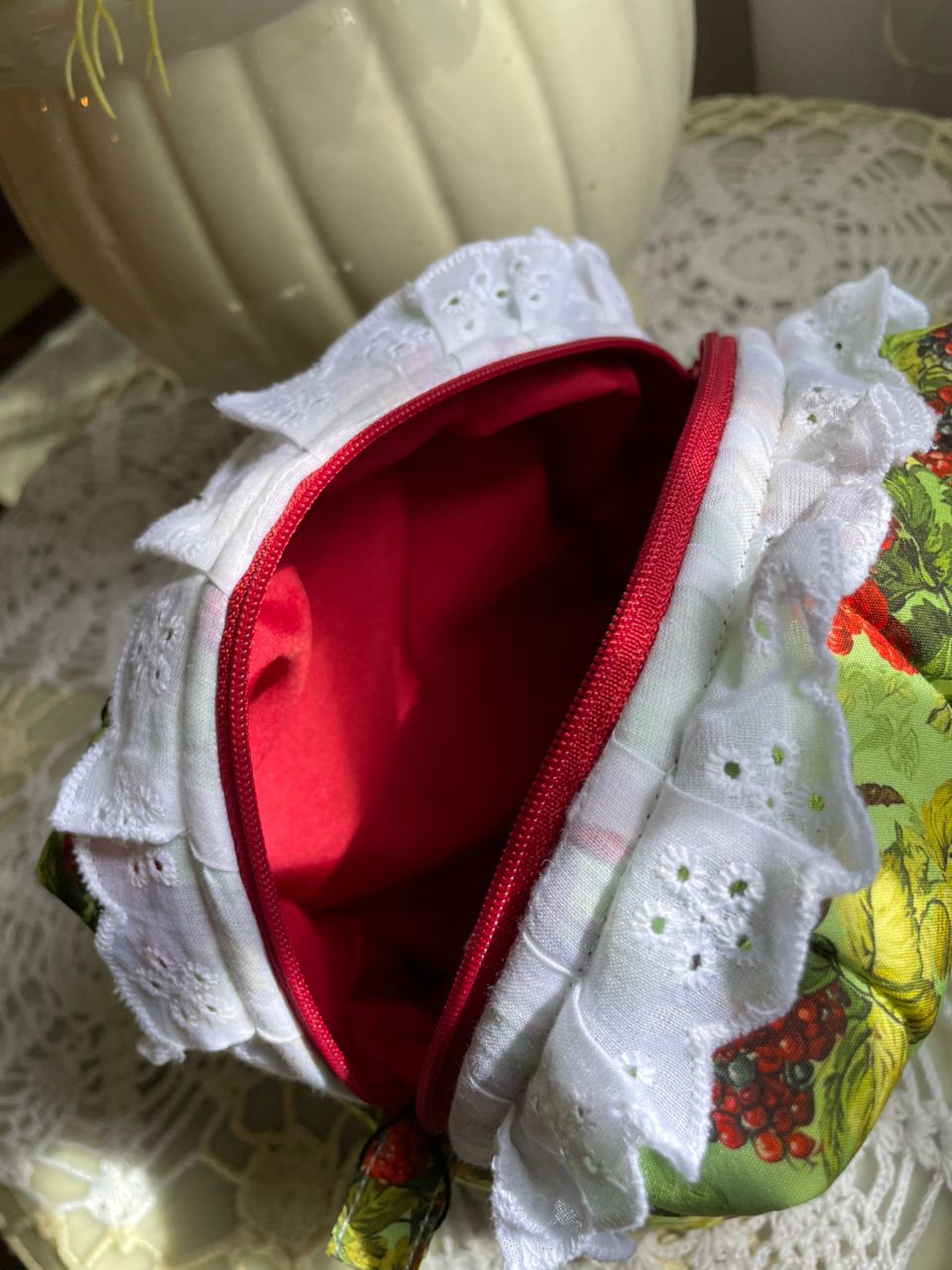 Berry Green Small Box Pouch - with trim