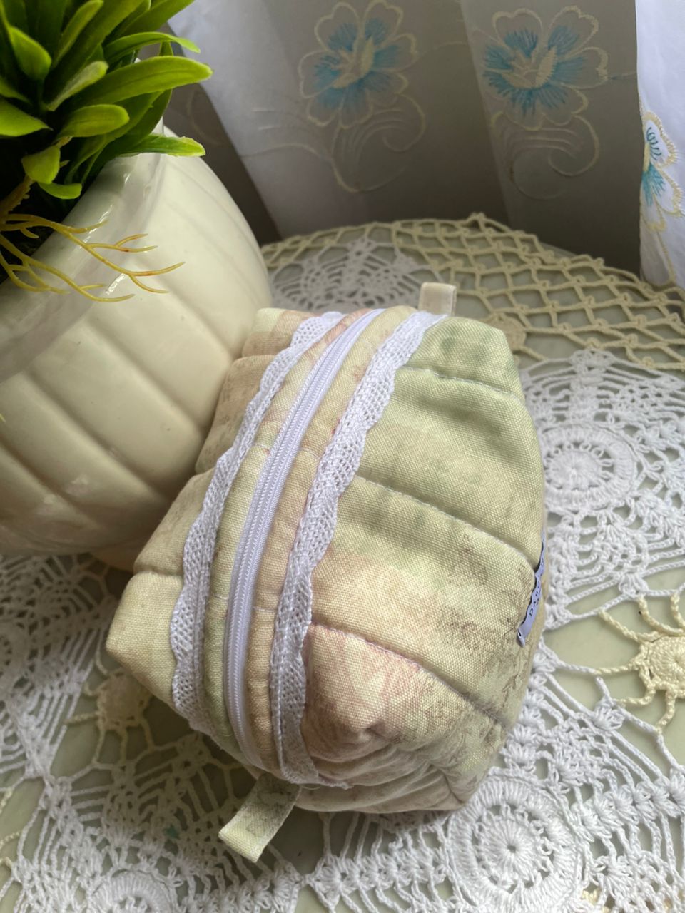 Tea-Linen Patchwork Small Box Pouch