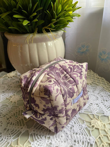 Hyacinth Wallpaper Small Box Pouches