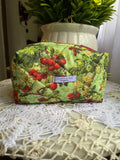 Berry Green Medium Box Pouch - Grid Quilt