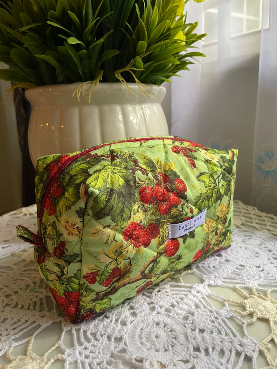 Berry Green Medium Box Pouch - Grid Quilt
