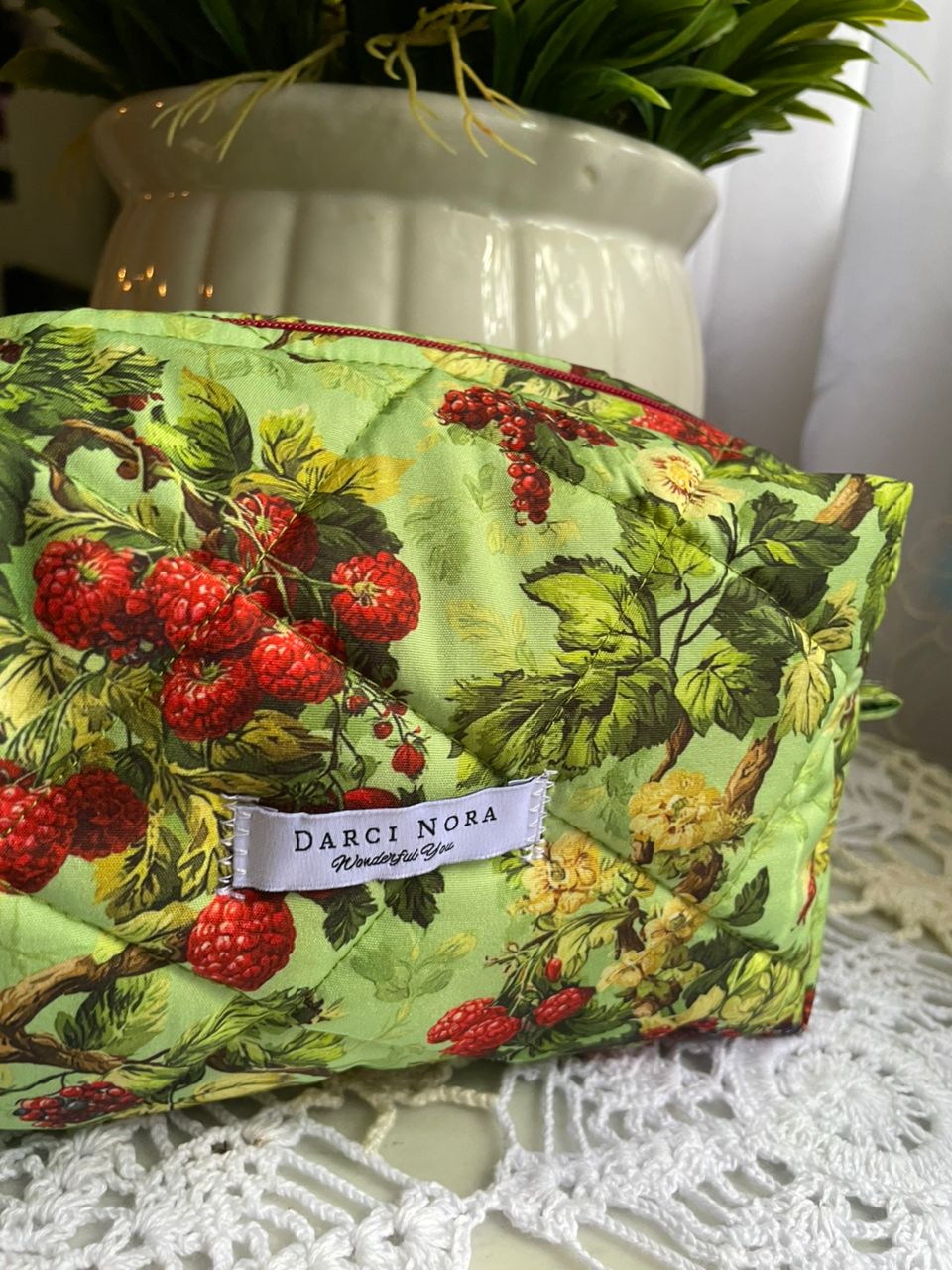 Berry Green Medium Box Pouch - Grid Quilt