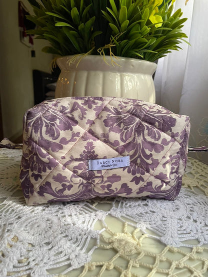 Hyacinth Wallpaper Medium Box Pouch