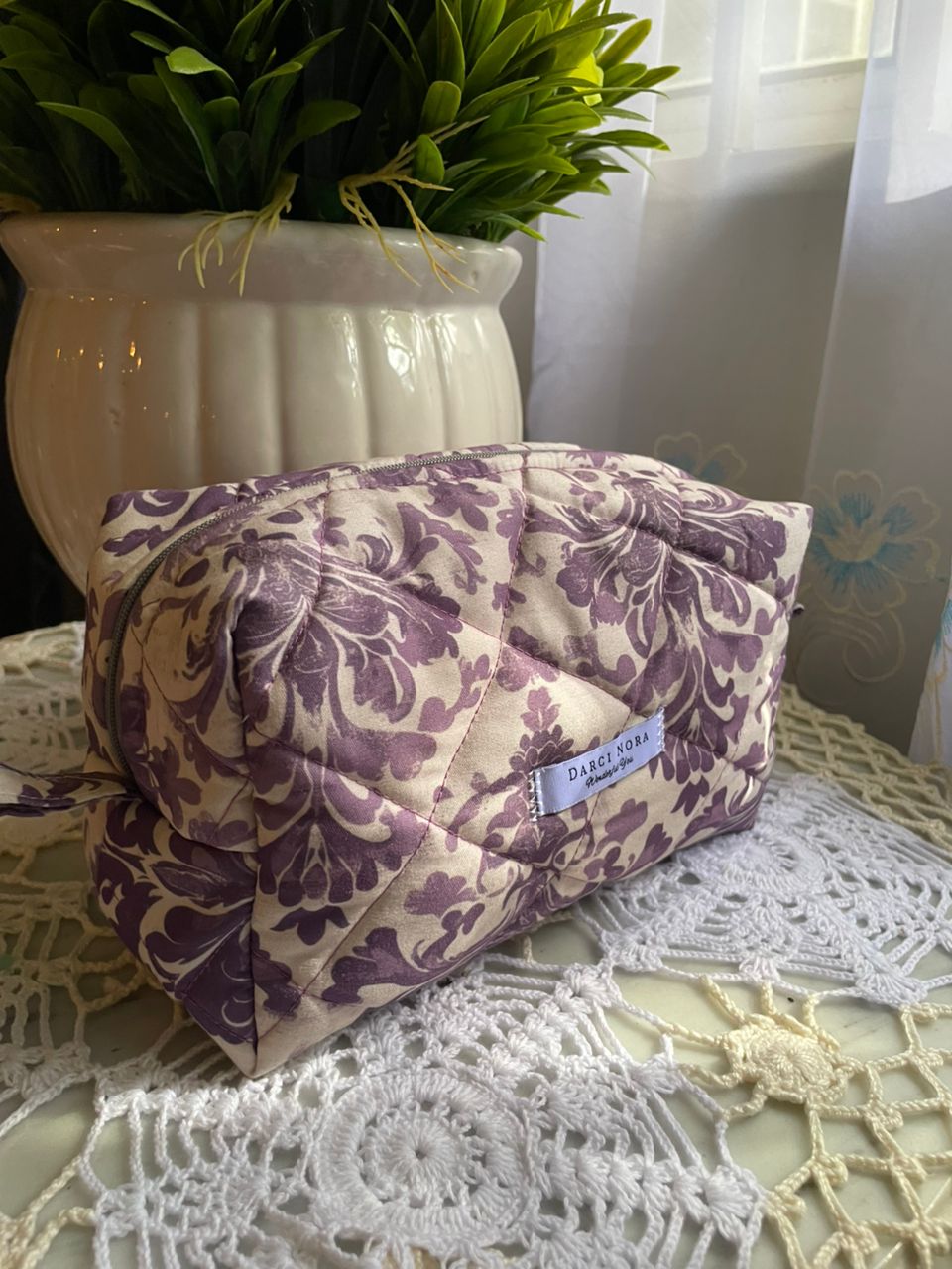Hyacinth Wallpaper Medium Box Pouch