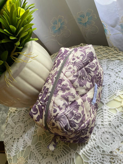 Hyacinth Wallpaper Medium Box Pouch