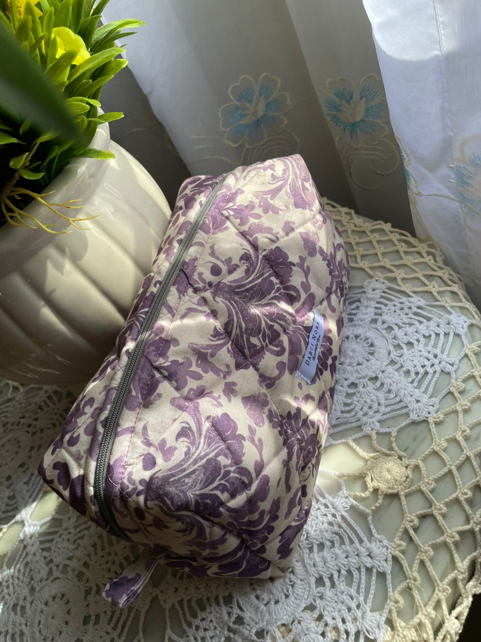 Hyacinth wallpaper Large Box Pouch