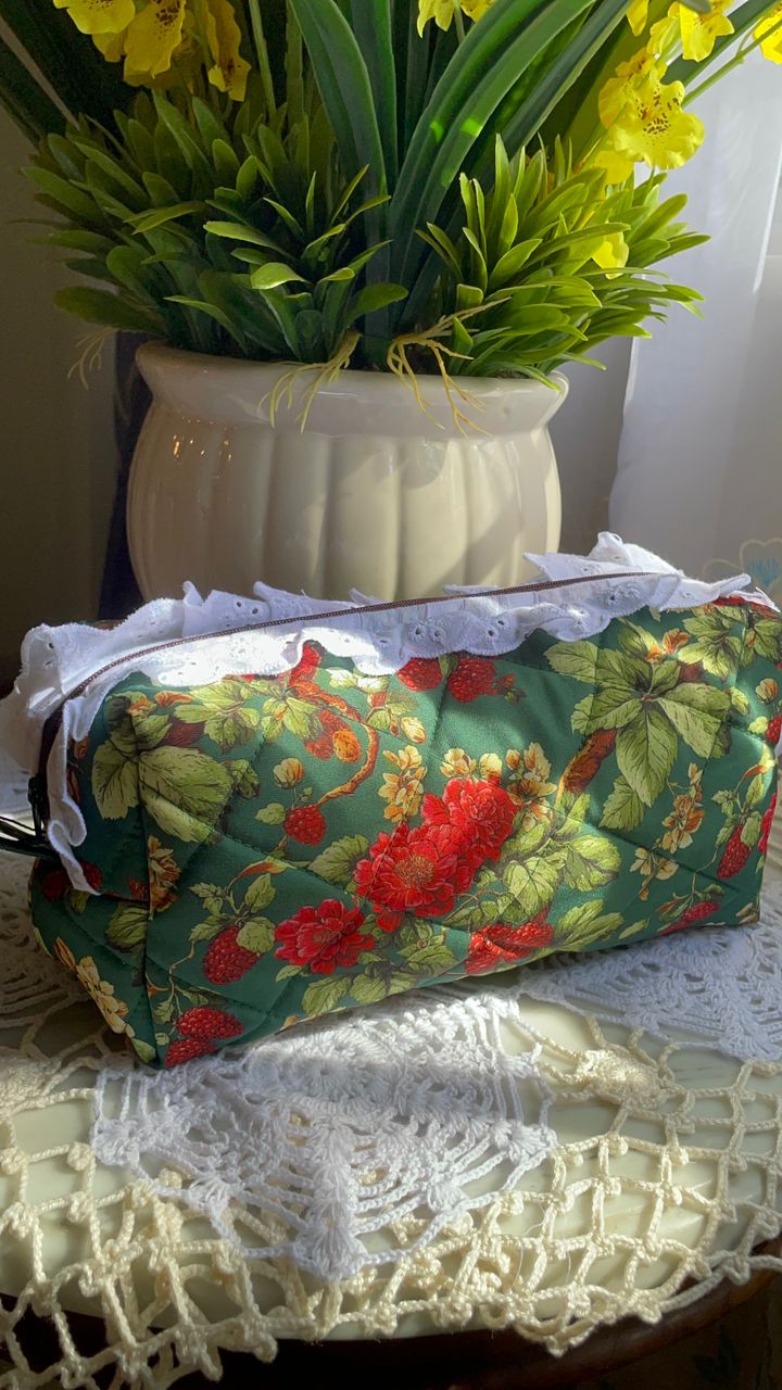 Emerald Garden Large Box Pouch