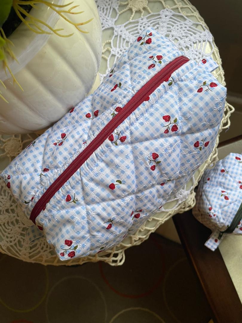 Strawberry Picnic Medium Box Pouch