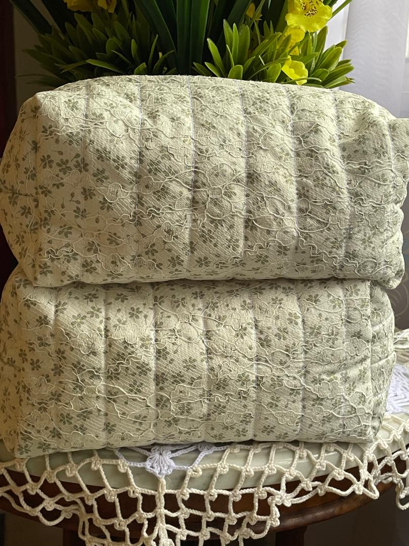 Jade Floret Filigree Box Pouch