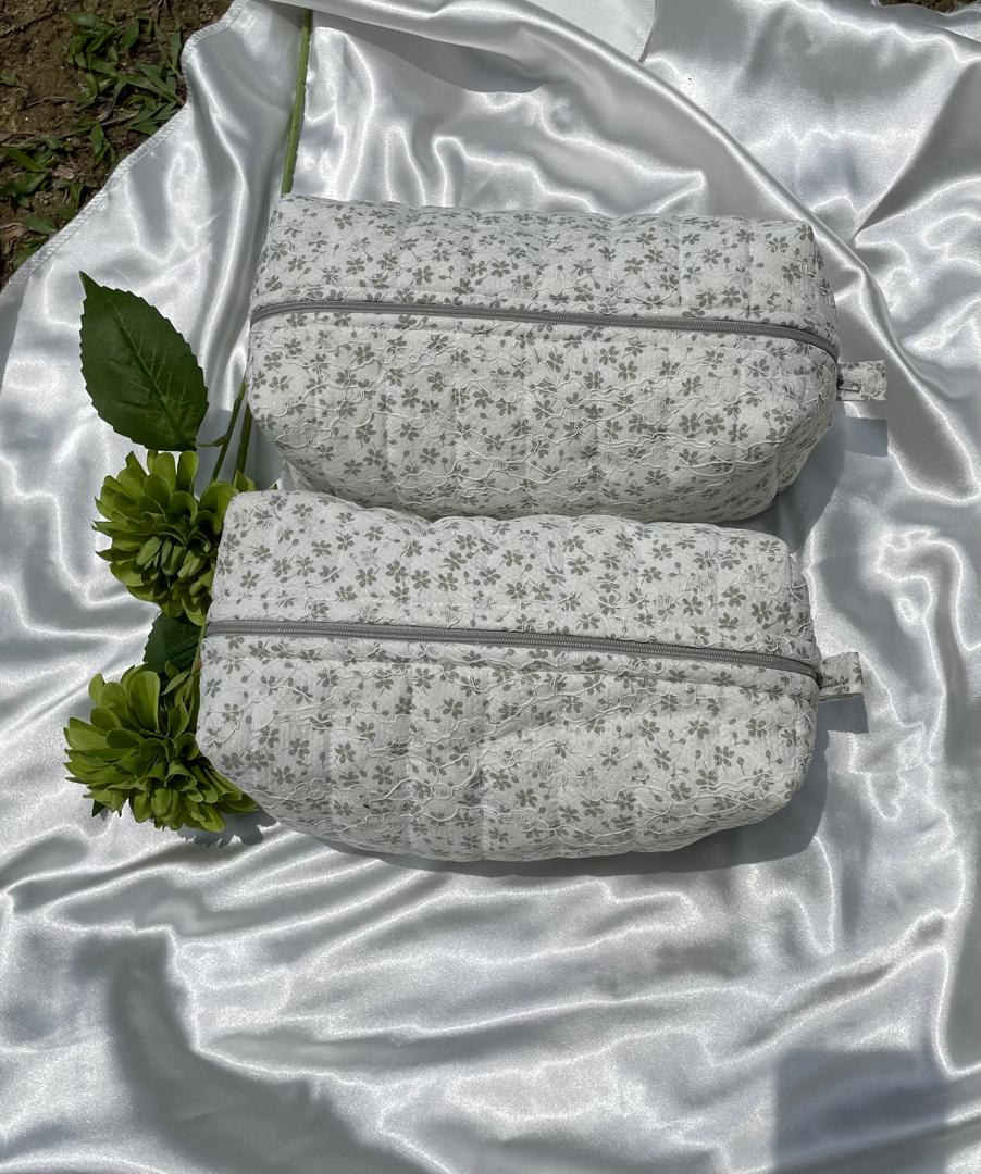 Jade Floret Filigree Box Pouch