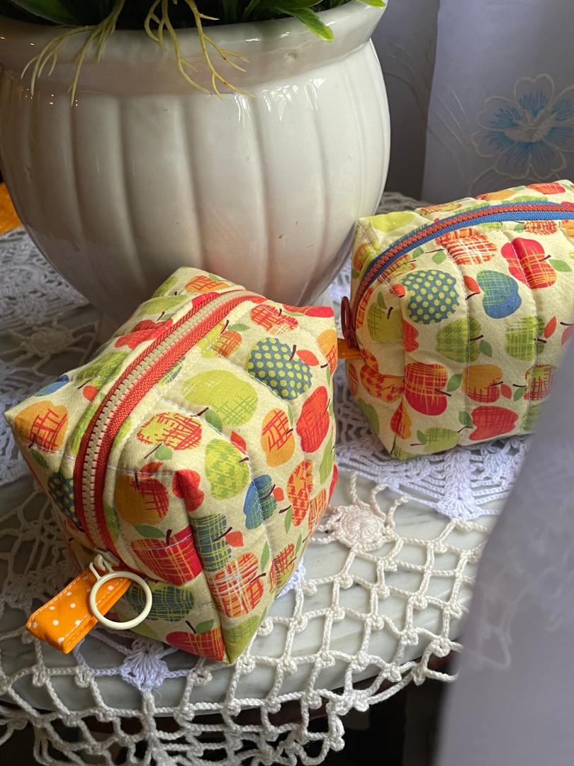 Fall Apples Small Box Pouch (Thick Zipper)